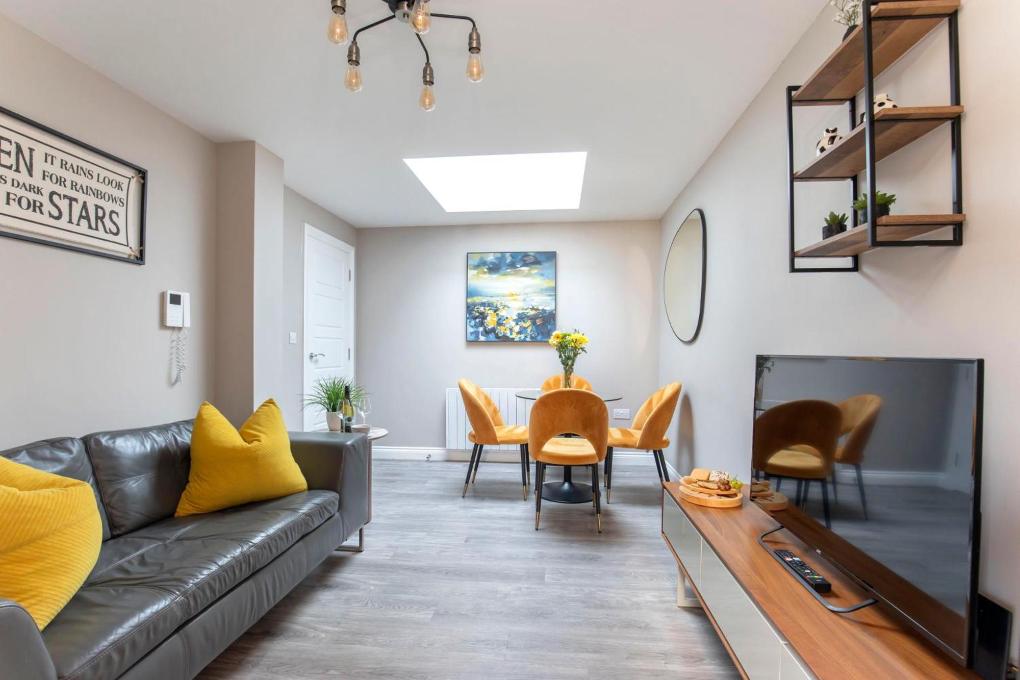 Elliot Oliver - Modern 2 Bedroom Town Centre Apartment Cheltenham Zewnętrze zdjęcie